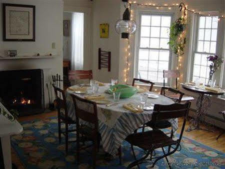 The Sunny Grange Bed & Breakfast Campton ร้านอาหาร รูปภาพ